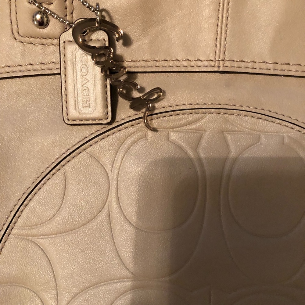 Large Coach purse - Picture 3 of 6